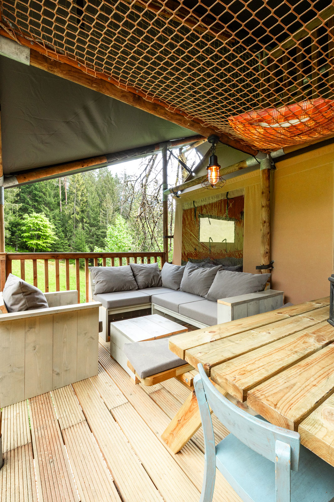 Baumhauszelt Wipfel Terrasse